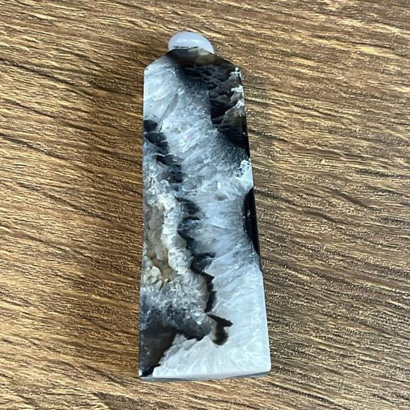 Black lace agate tower 4-sided druzy crystal banded banding, onyx, emotional hea - Picture 8 of 8